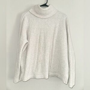 Old Navy Light Gray Turtleneck Sweater